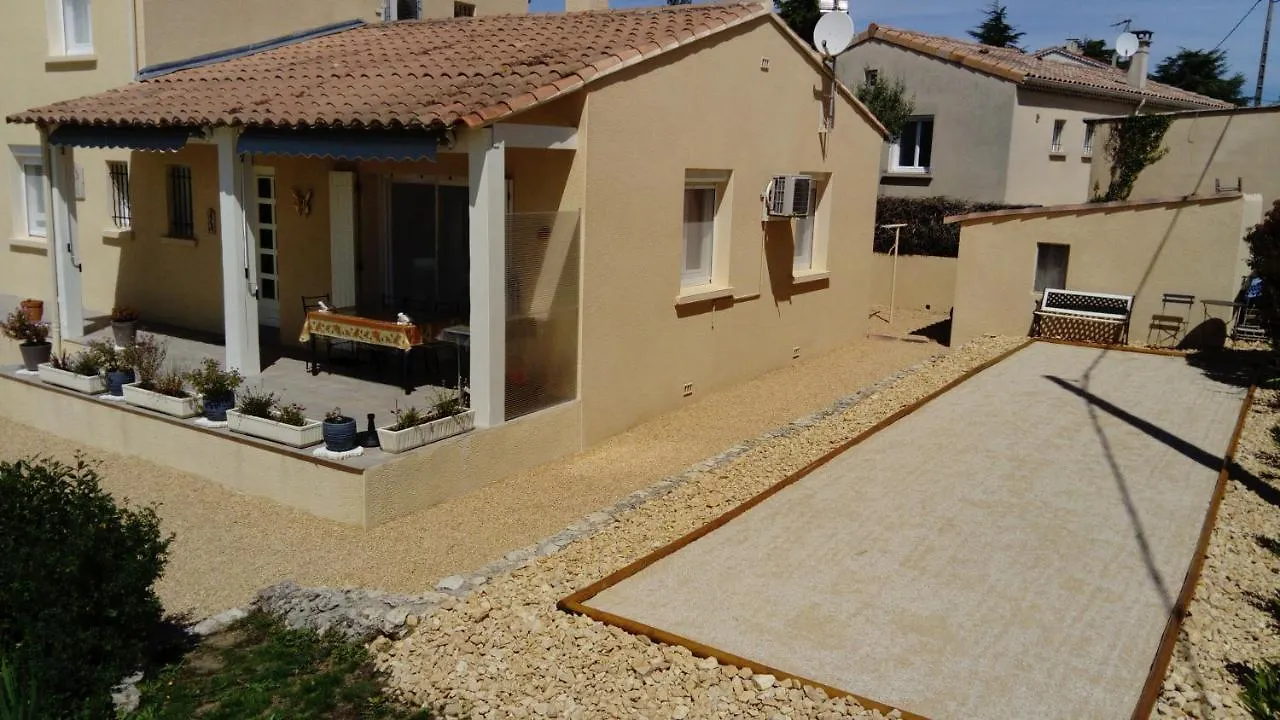 L'Oustau Bonur Bed & Breakfast Bourg-Saint-Andeol 0*,  France