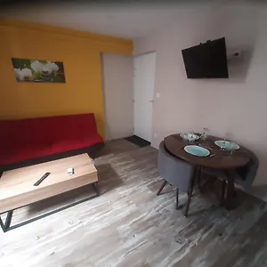 T2 Cosy De 40 à 50 M2 Idéal Pour Un Déplacement Pro Les Iris Appartement